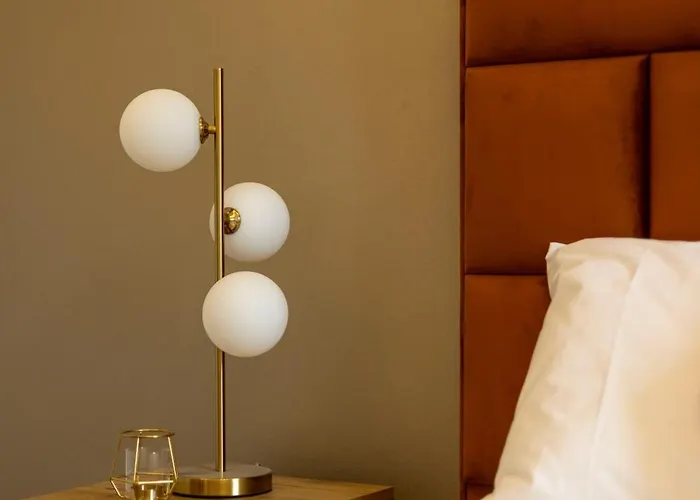 Exclusive Downtown Quentin By Prestige Homes * Budapest