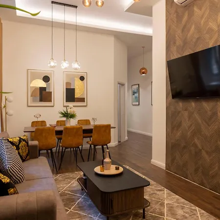 Exclusive Downtown Quentin By Prestige Homes Apartamento Budapest