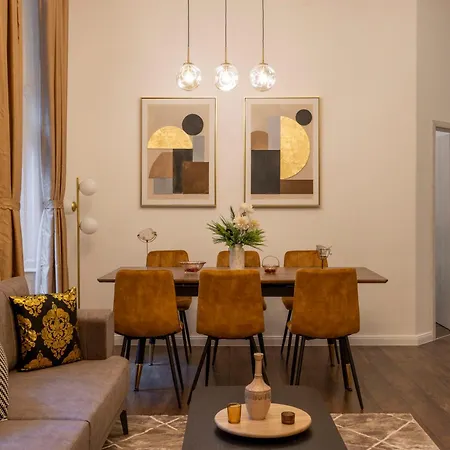 Exclusive Downtown Quentin By Prestige Homes Apartamento Budapest