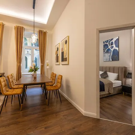Exclusive Downtown Quentin By Prestige Homes Budapeszt