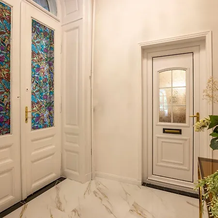 Apartamento Exclusive Downtown Quentin By Prestige Homes